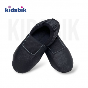 2023(черн) KIDSBIK чешки для мальчиков. (23-36)