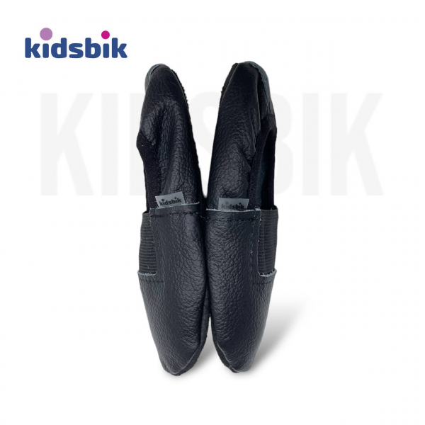 2023(черн) KIDSBIK чешки для мальчиков. (23-36)